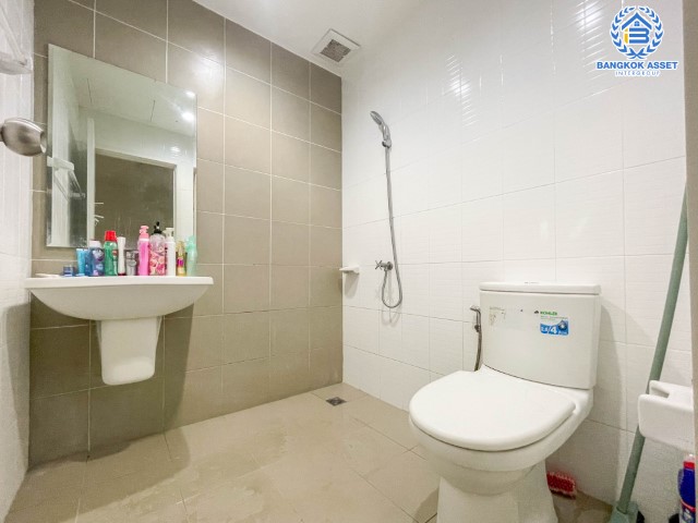 *****ทาวน์เฮ้าส์มือสองย่านนนทบุรี ม.บ้านพฤกษา สถานีรถไฟฟ้าบางไผ่-บางใหญ่ เนื้อที่ 18.1 ตร.ว. ฟังก์ชัน 3 ห้องนอน 2 ห้องน้ำ 1 ที่จอดรถ แถมฟรี! 2 เครื่องปรับอากาศ บนทำเลเยี่ยม ใกล้เซ็นทรัลเวสต์เกต และรถไฟฟ้าสายสีม่วง "สถานีคลองบางไผ่" จองด่วน!